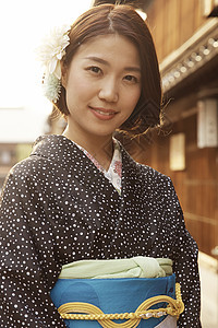 日式和服女性形象图片