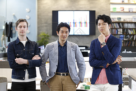 20多岁注视镜头亚洲人办公室团队工作图片素材