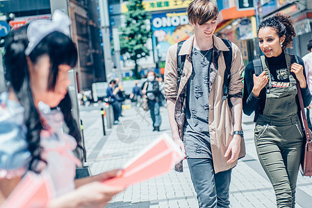 外国人在秋叶原观光图片