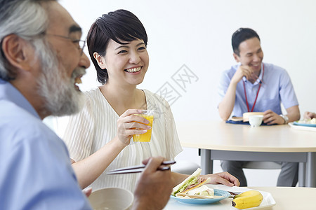 员工食堂餐厅就餐形象图片