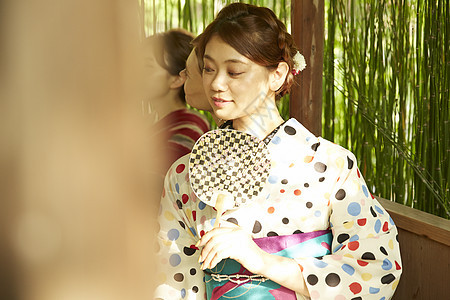 日本和服美女形象图片