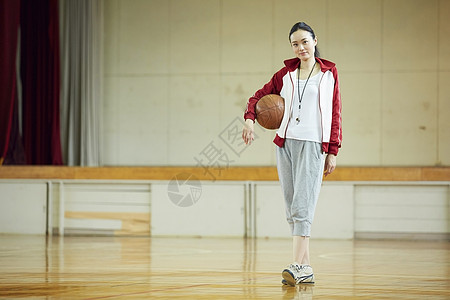 体育老师请假初中女体育老师形象背景