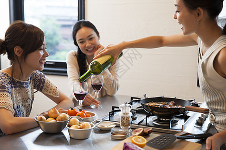 闺蜜厨房一起做健康餐图片