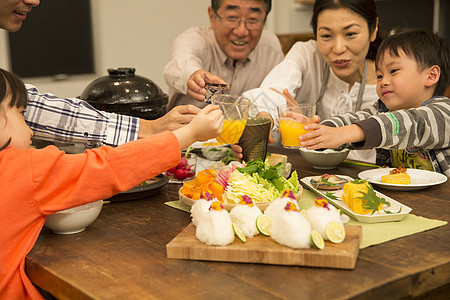 锅里煮好的食物女儿肖像nabe烹饪晚餐形象图片