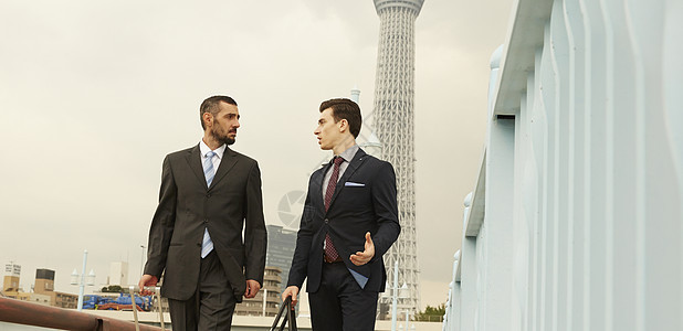 商业场景生意人上半身东京商务旅行外国人图片