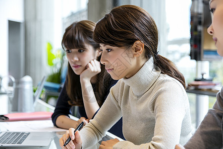 办公室工作女生肖像图片