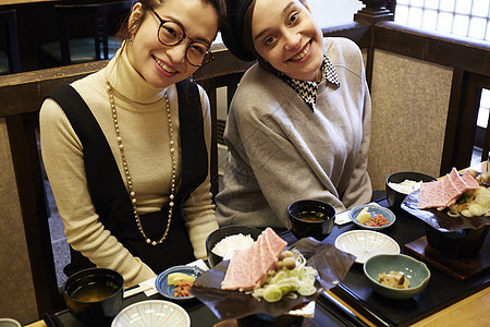 外国妇女和日本妇女享受美食岐阜县图片