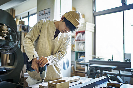 学习技术的工匠学徒图片