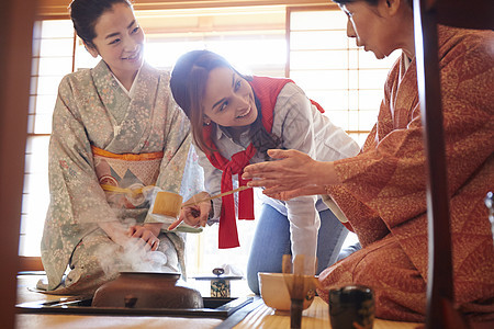 外国游客参观茶道图片