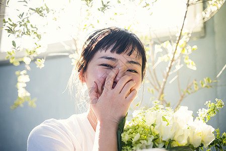 美女与鲜花写真图片