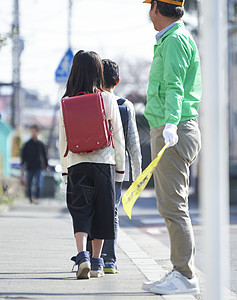 学校道路上的安全援助图片