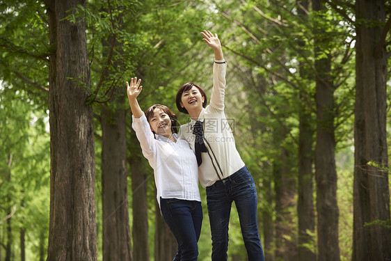 韩国人评价举手女孩校友图片