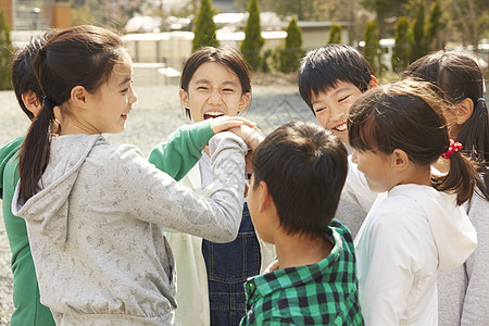 学生参加暑期社会实践图片