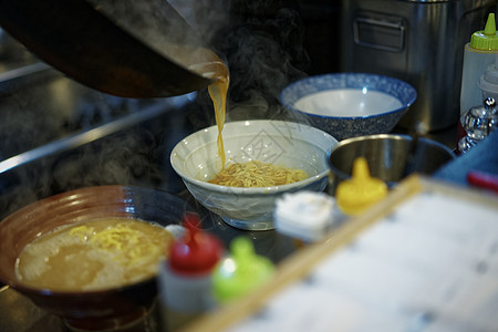 汤北海道面条札幌拉面厨房图片