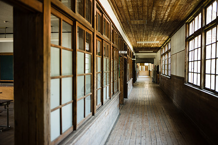 学校窗户学校走廊背景