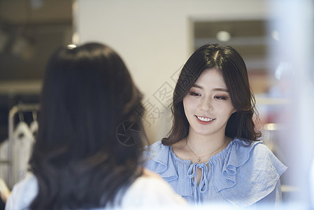 衣架大学生连衣裙年轻女子购物服装店高清图片下载 正版图片 摄图网