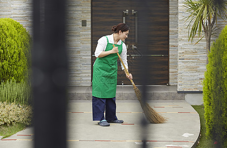 职业女清洁工工作图片