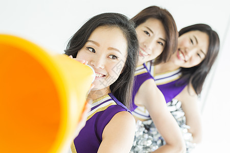 青春女生日本人啦啦队员扩音器欢呼图片