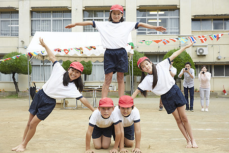 女孩们新鲜课程小学生做体操图片