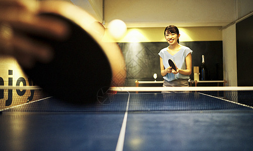 情归第五大道孤独的女士打乒乓球的女人图片