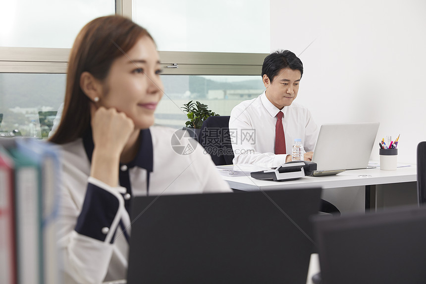商务人士职场办公室上班高清图片下载-正版图片502119793-摄图网