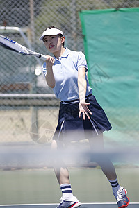 户外训练场的职业网球选手图片