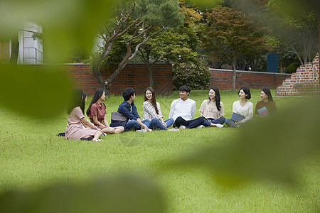 在一起草纸袋大学生图片