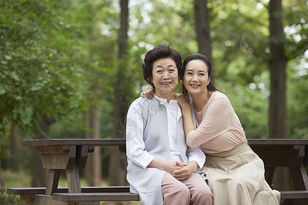 在一起妈妈女儿图片