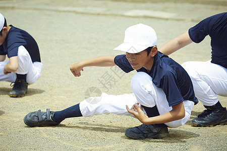 棒球帽制服导演男孩棒球练习伸展准备图片
