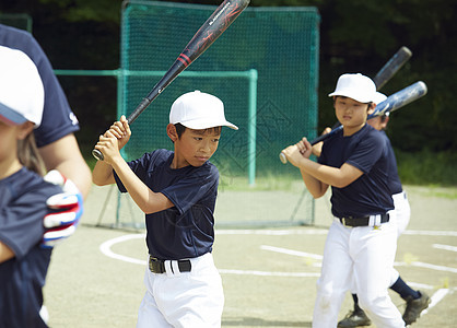 领域指导选手男孩棒球男孩实践的打击画象图片