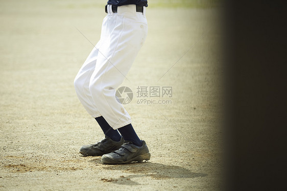 原野一人夏男孩棒球运动员脚图片