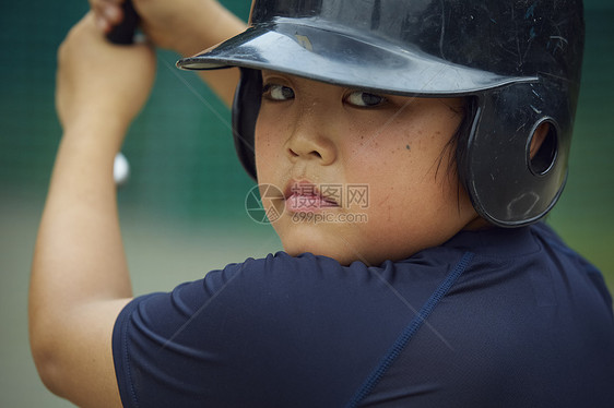 男人们1个人学校男孩棒球击球手画象图片