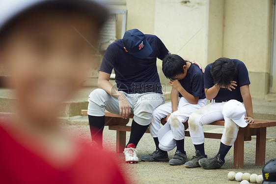 研修令人烦恼的幼兽男孩棒球令人失望图片