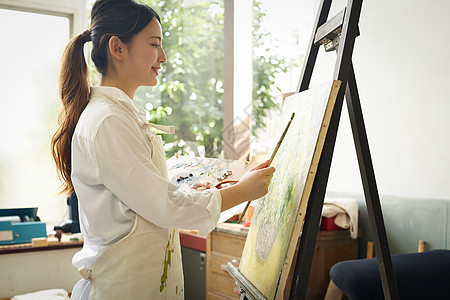 画水彩画的女学生图片