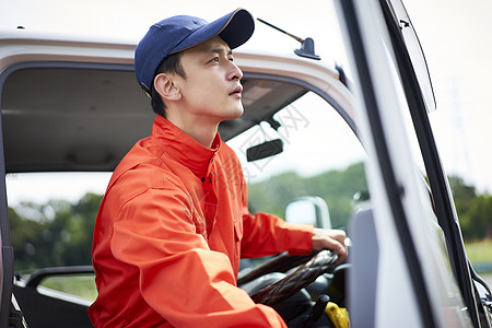 道路救援服务人员图片