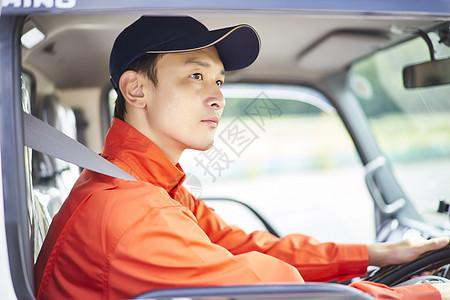 道路救援服务人员图片