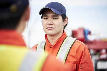 道路救援服务人员图片