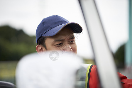 道路救援服务人员图片