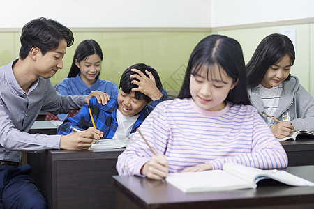 职业的恳求女孩学校老师学生解释图片