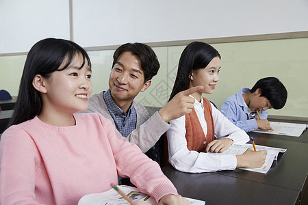 上身朋友学院学校老师学生解释图片