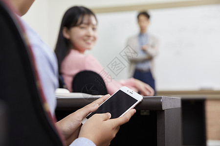 成人成年女子小学学校老师学生手机图片