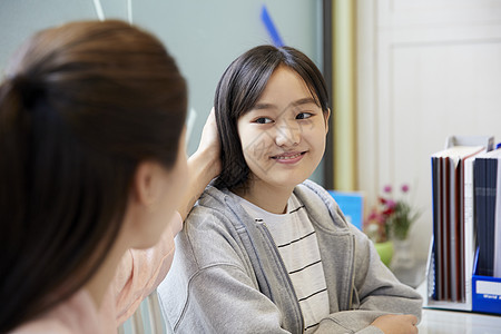 学校分庭律师分钟妈妈学生孩子图片