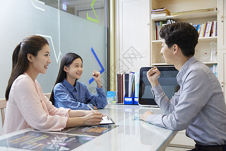 强烈的感情韩国人在内学校老师母亲学生咨询图片