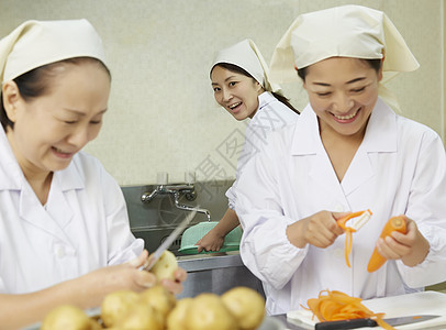 女生女士米饭午餐做饭图片