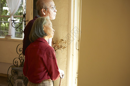 70多岁亚洲人退休年龄老年夫妇图片
