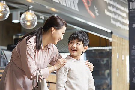 幸福秘书负责人妈妈儿子餐馆图片