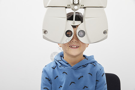 神谕医疗设备视力男孩眼科医生配镜师图片