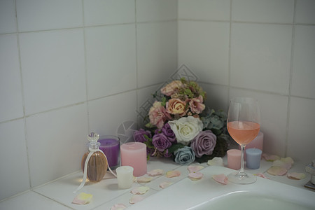 浴缸室内饮料浴室香薰蜡烛图片