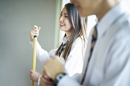 青春日本人生活资料学生打扫教室图片
