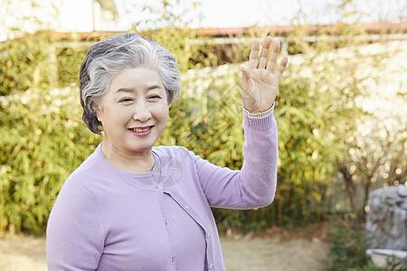 成年女子人神谕老人女人图片